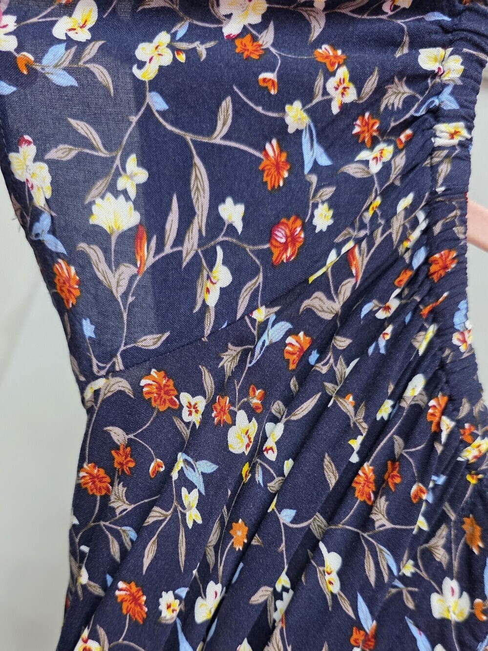 Indigo Rose Navy Floral High-Low Maxi Dress with Ruffle Sleeves Medium - Picture 4 of 10
